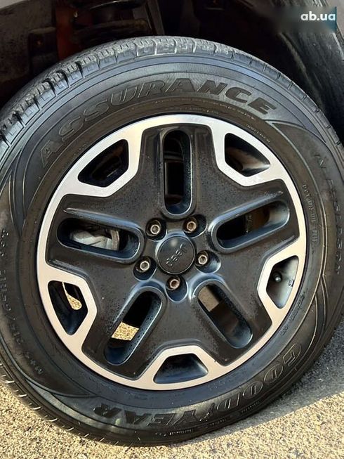 Jeep Renegade 2015 - фото 15