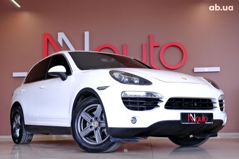 Porsche Cayenne 2012 белый - фото 4