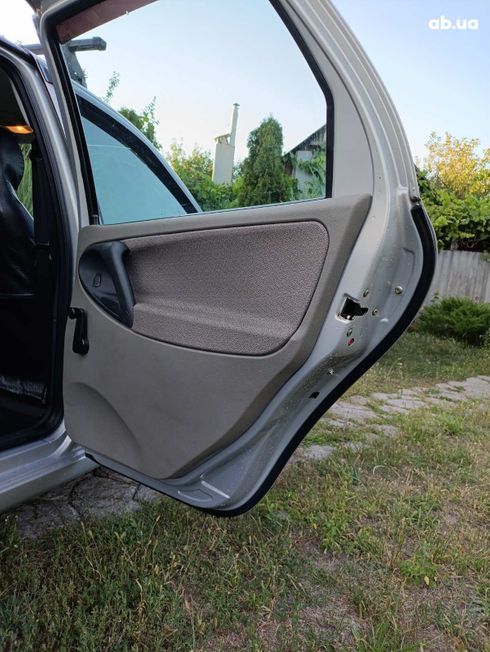 LADA Kalina 1118 2008 серебристый - фото 17
