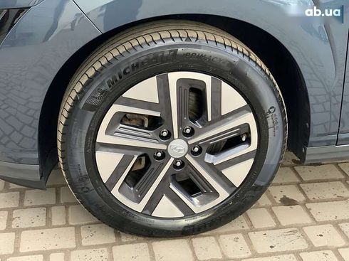 Hyundai Kona Electric 2021 - фото 13