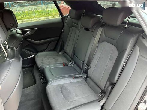 Audi RS Q8 2023 - фото 23