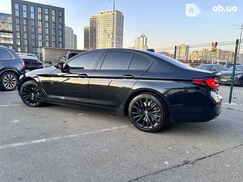 BMW 5 серия 2021 - фото 21