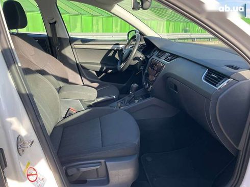 Skoda Octavia 2020 - фото 30