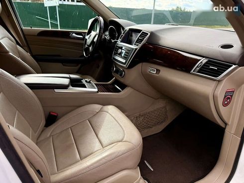 Mercedes-Benz M-Класс 2015 - фото 19