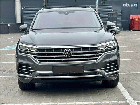 Volkswagen Touareg 2022 - фото 14