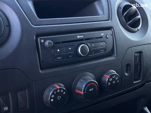 Renault Master 2017 синий - фото 15