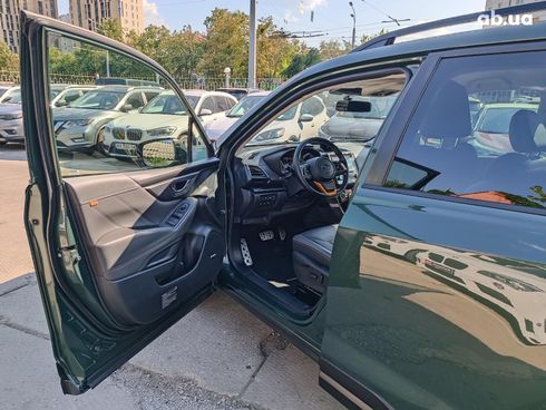Subaru Forester 2023 зеленый - фото 18