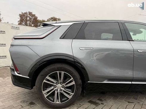 Cadillac Lyriq 2022 - фото 17