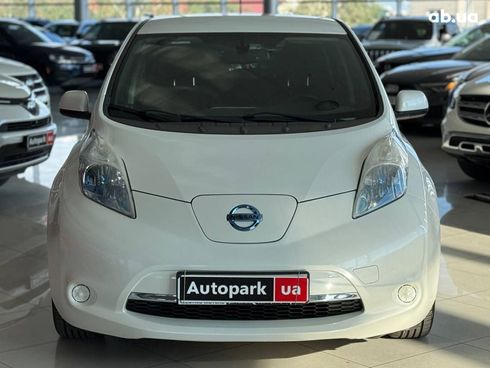 Nissan Leaf 2013 белый - фото 2
