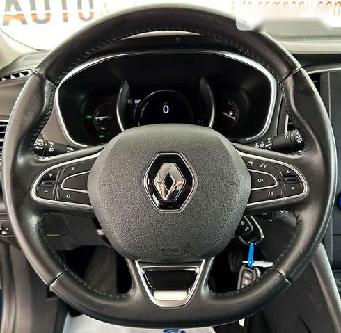 Renault Megane 2019 - фото 12