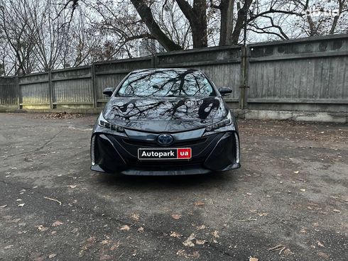 Toyota Prius 2020 черный - фото 2