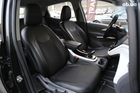 Chevrolet Bolt 2018 - фото 12