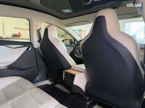Tesla Model S 2018 - фото 27