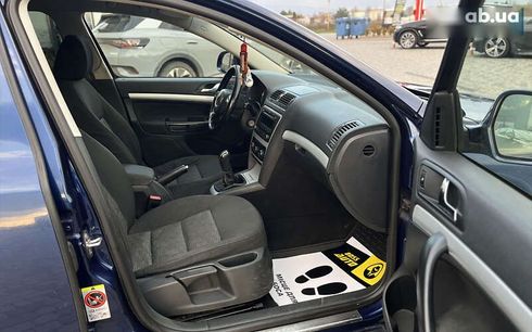 Skoda Octavia 2011 - фото 21