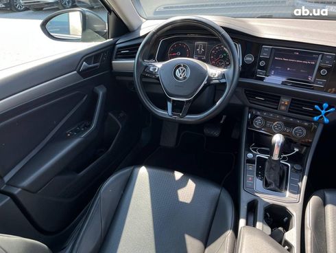 Volkswagen Jetta 2018 серый - фото 29
