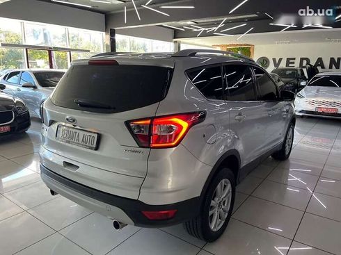 Ford Kuga 2017 - фото 4