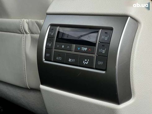 Lexus GX 2020 - фото 18