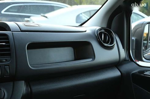 Opel Vivaro 2015 - фото 27