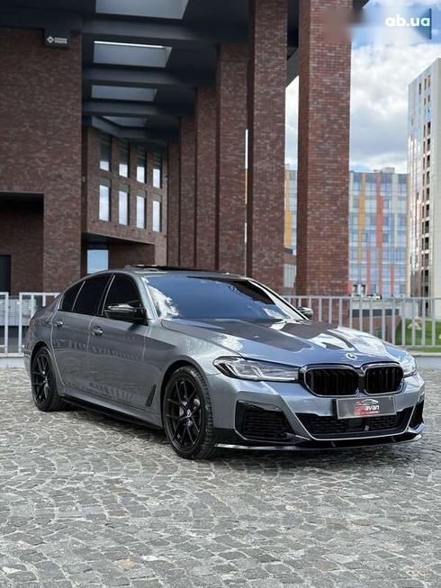 BMW 5 серия 2018 - фото 24