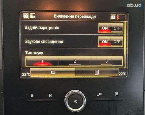 Renault Megane 2018 - фото 25
