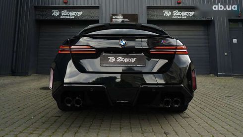 BMW M5 2024 - фото 17