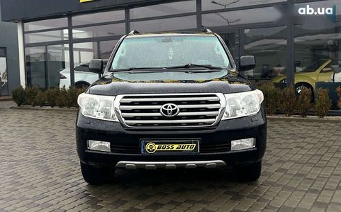 Toyota Land Cruiser 2011 - фото 2