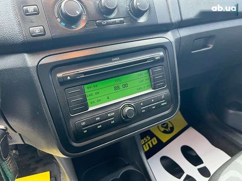 Skoda Fabia 2009 - фото 16