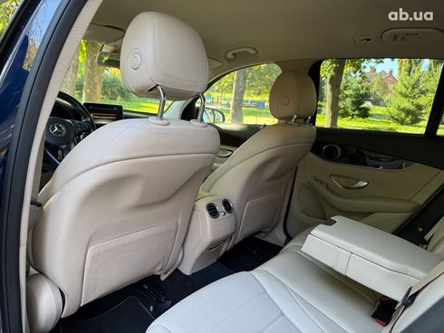 Mercedes-Benz GLC-Класс 2015 синий - фото 18