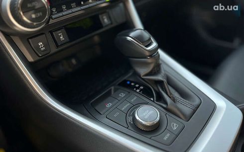 Toyota RAV4 2019 - фото 11