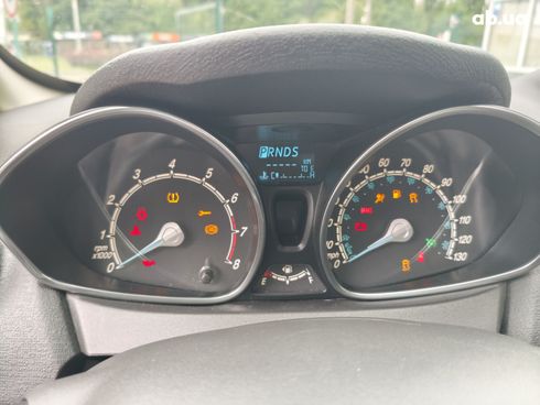 Ford Fiesta 2019 серебристый - фото 19
