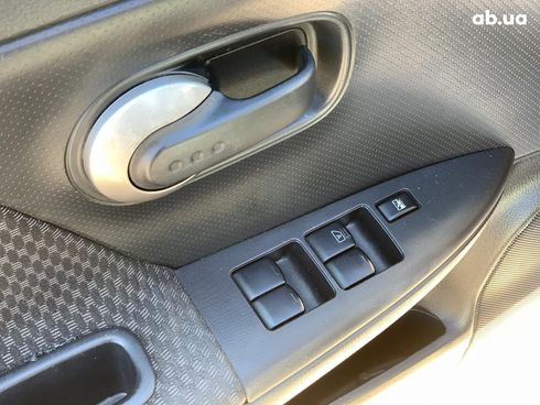 Nissan Note 2007 серый - фото 19