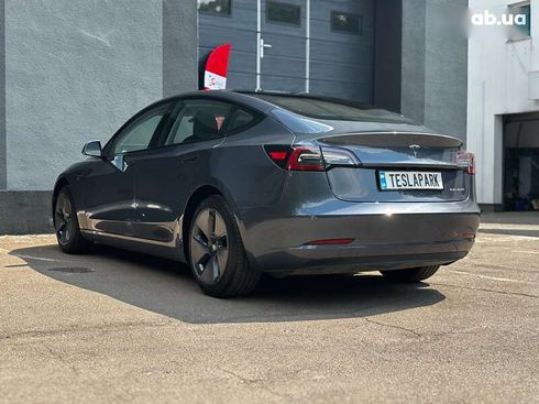 Tesla Model 3 2021 - фото 7