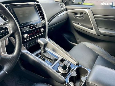 Mitsubishi Pajero Sport 2019 - фото 17