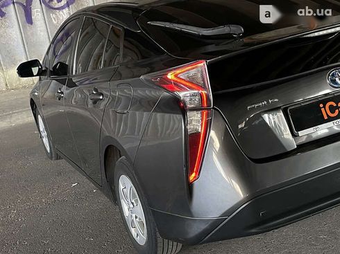 Toyota Prius 2016 - фото 17