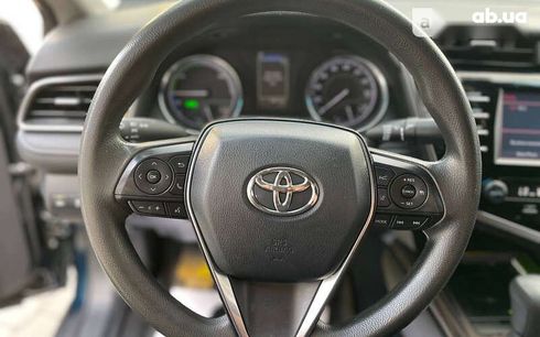 Toyota Camry 2019 - фото 12