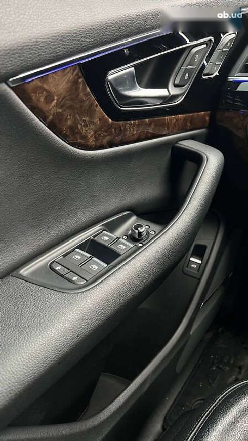 Audi Q7 2017 - фото 16