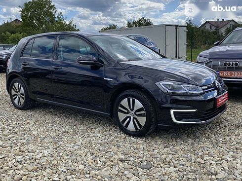 Volkswagen e-Golf 2020 - фото 20