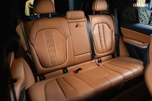 BMW X5 2021 - фото 29