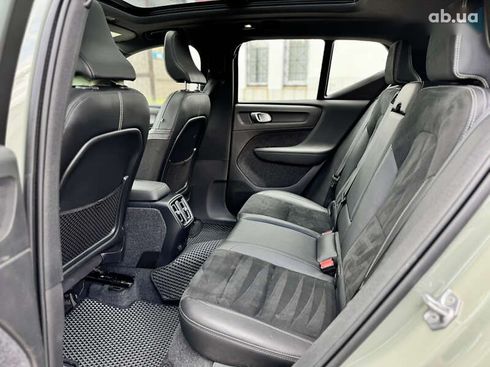 Volvo XC40 2021 - фото 19