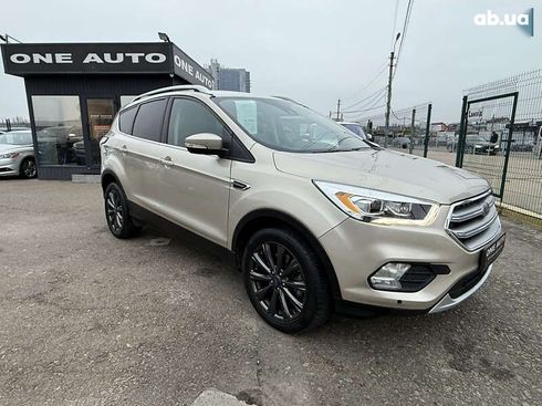Ford Escape 2017 - фото 8