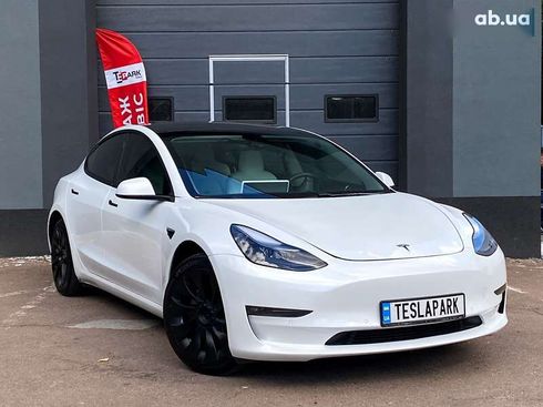 Tesla Model 3 2019 - фото 2
