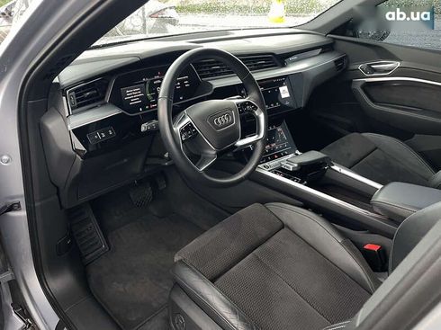 Audi E-Tron 2021 - фото 30