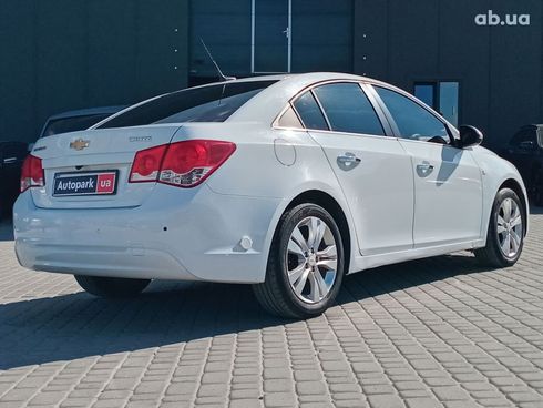 Chevrolet Cruze 2012 белый - фото 24