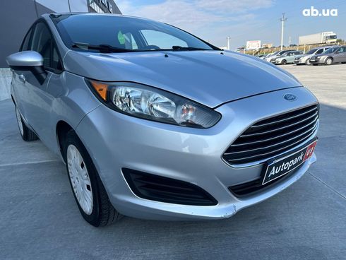 Ford Fiesta 2016 серый - фото 23