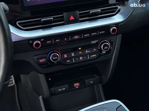 Kia Niro 2021 - фото 11