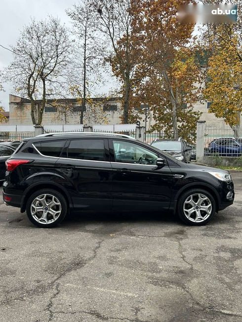 Ford Escape 2019 - фото 20