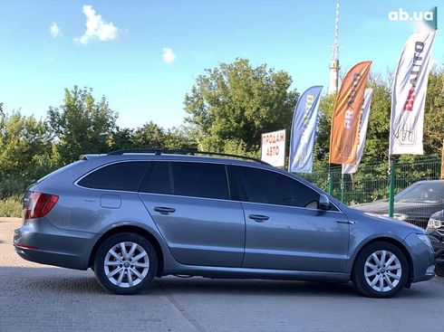 Skoda Superb 2011 - фото 20