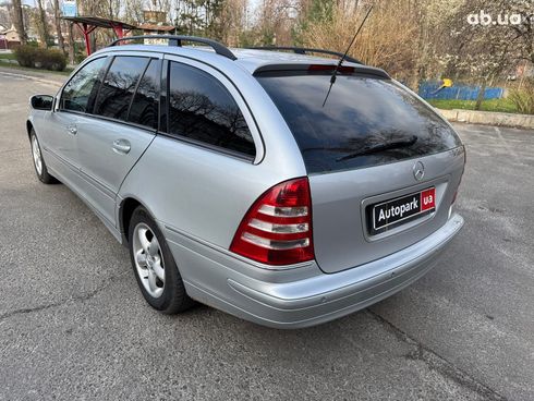Mercedes-Benz C-Класс 2005 серый - фото 8
