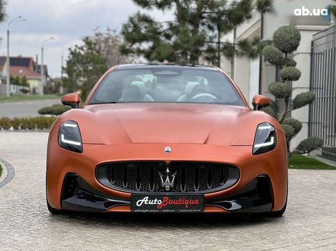 Maserati GranTurismo 2024 - фото 3
