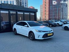 Купити Toyota Avalon 2016 бу в Києві - купити на Автобазарі